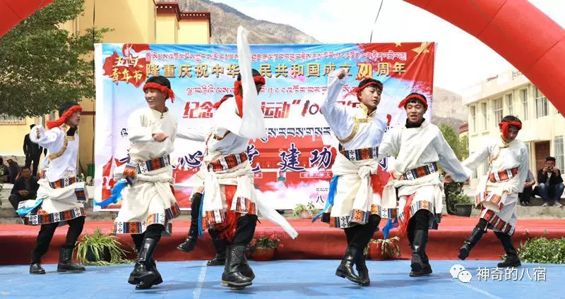 八宿县中学2.jpg